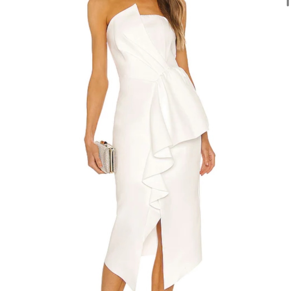Elliatt White Strapless Dress